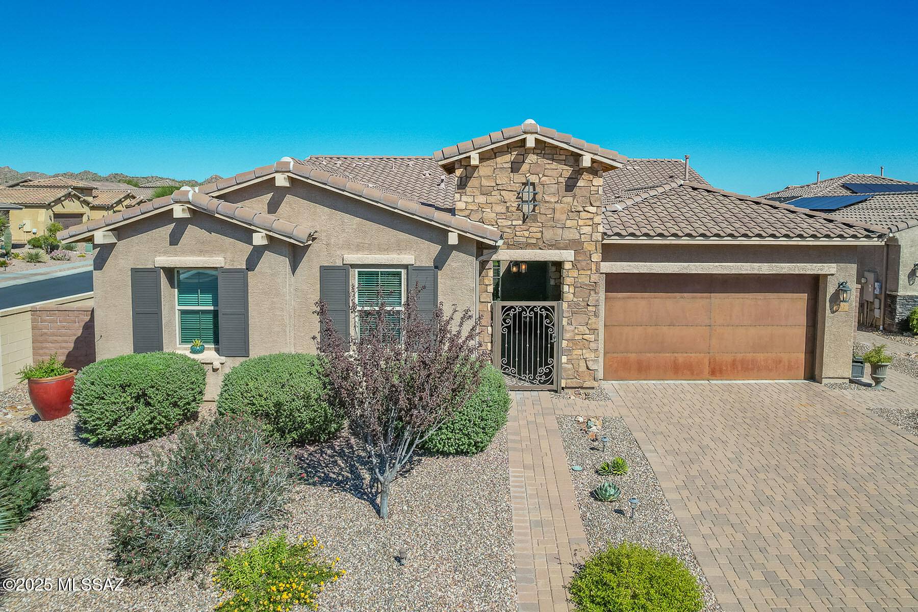 Oro Valley, AZ 85755,942 W Zebra Tail CT