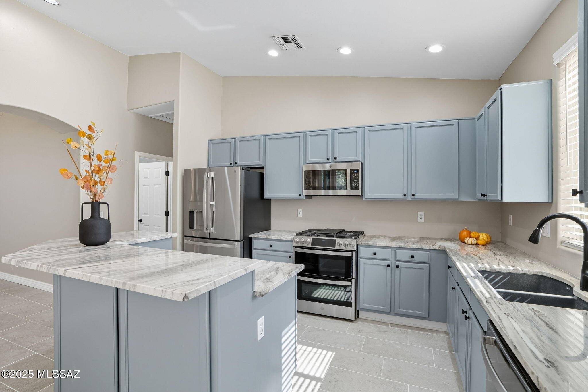 Oro Valley, AZ 85755,282 W Brinkley Springs DR