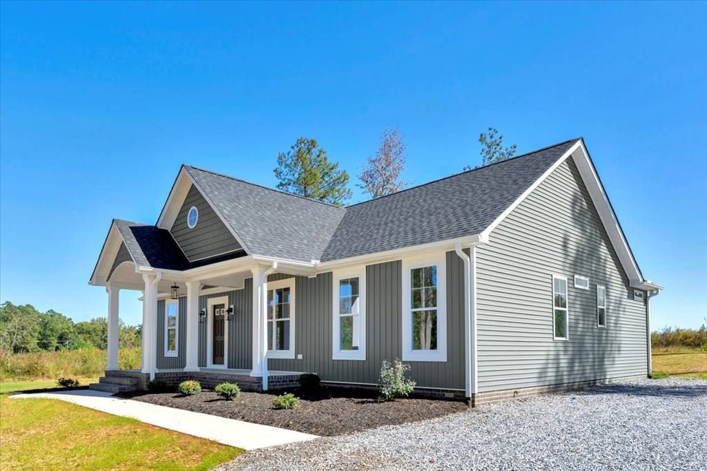 Brodnax, VA 23920,4752 Country Club Road