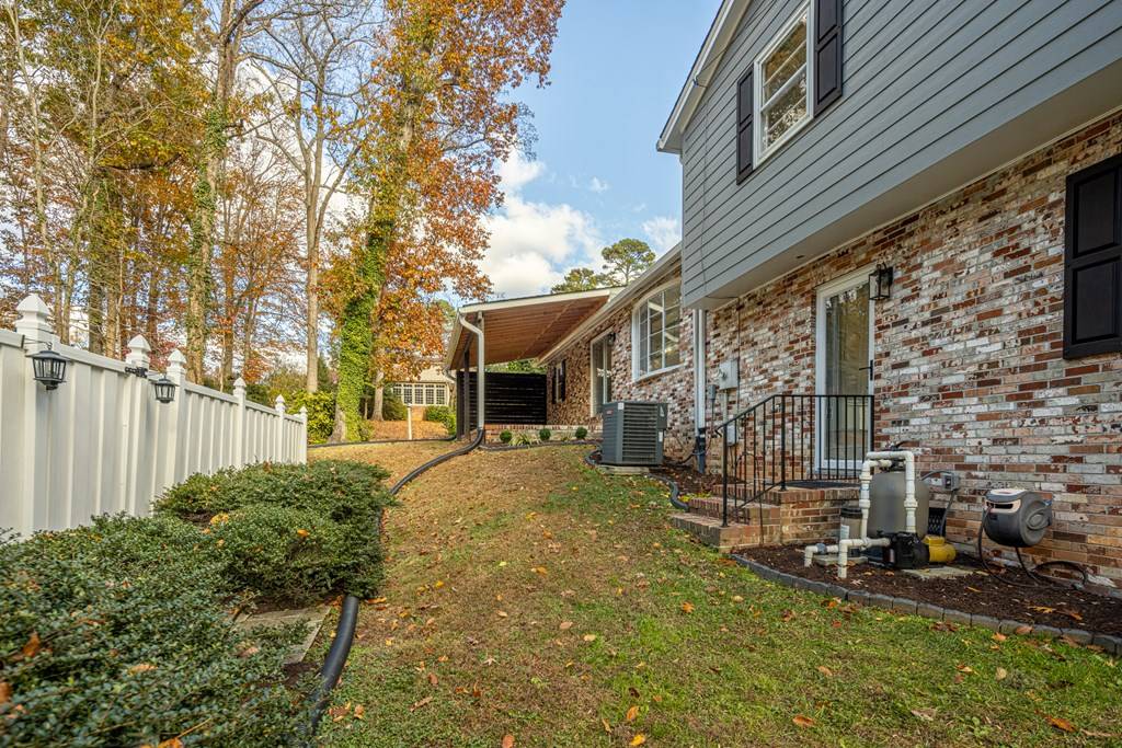 South Boston, VA 24592,404 Yates Street