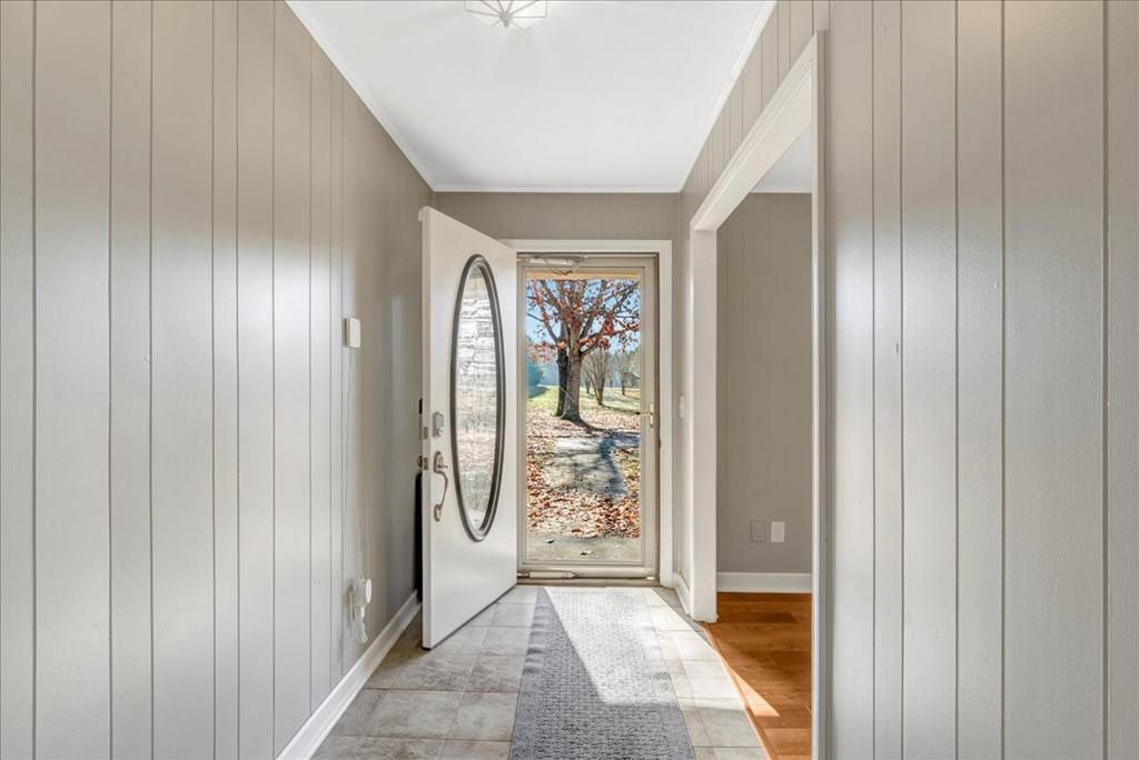 Saxe, VA 23967,40 Hebron Church Road