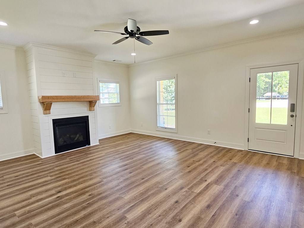 Cordele, GA 31015,120 Cove Rd