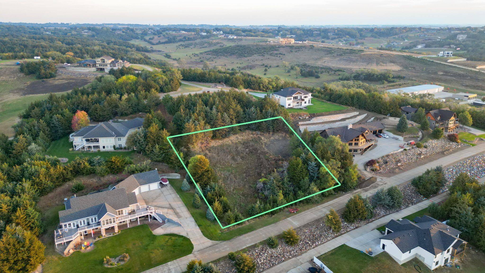 Yankton, SD 57078,112 Okie Dokie Ln