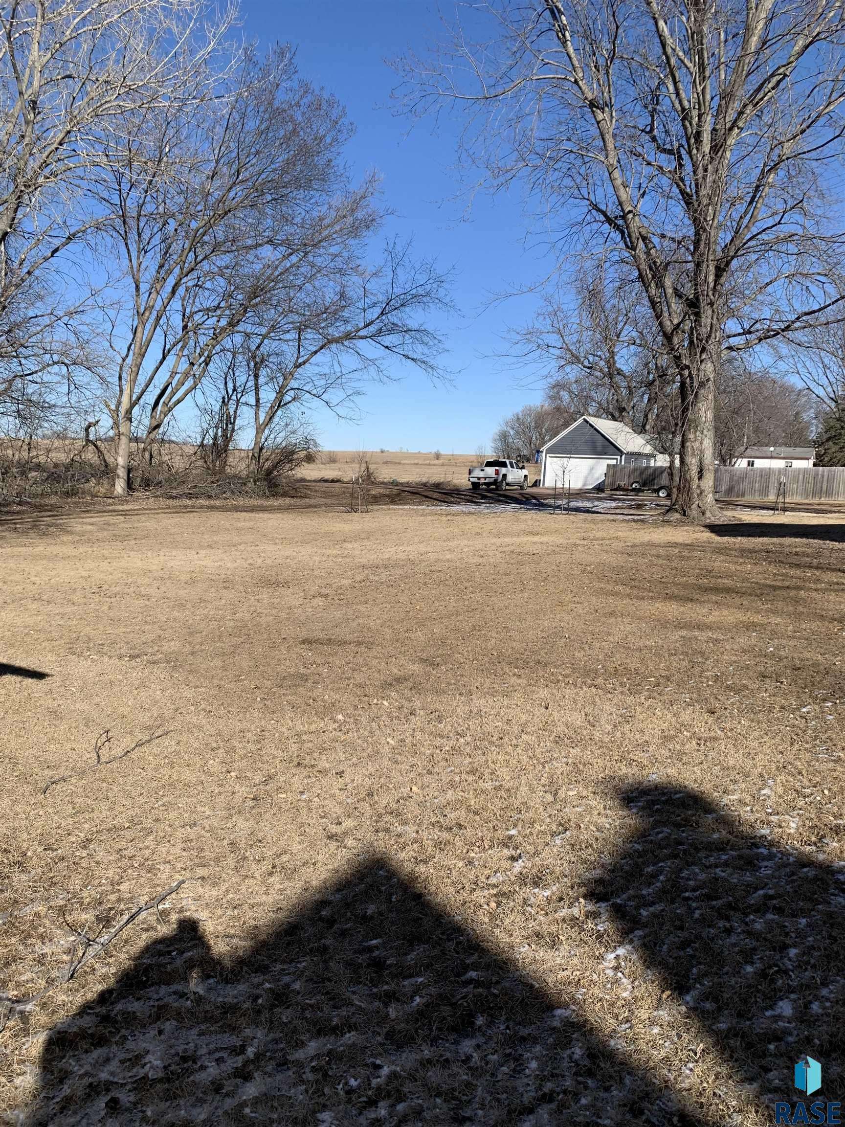 Colton, SD 57018,208 E 1st St