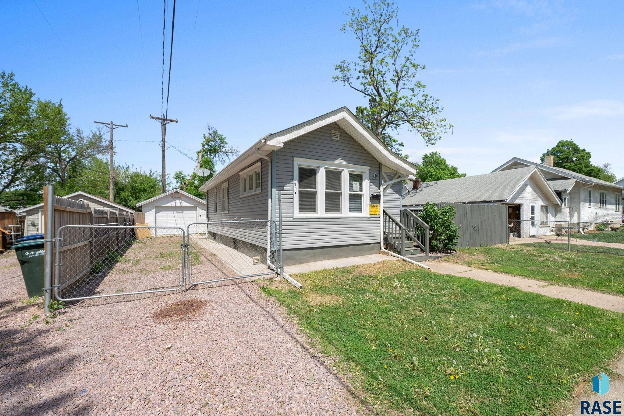 Sioux Falls, SD 57104,704 W 2nd St