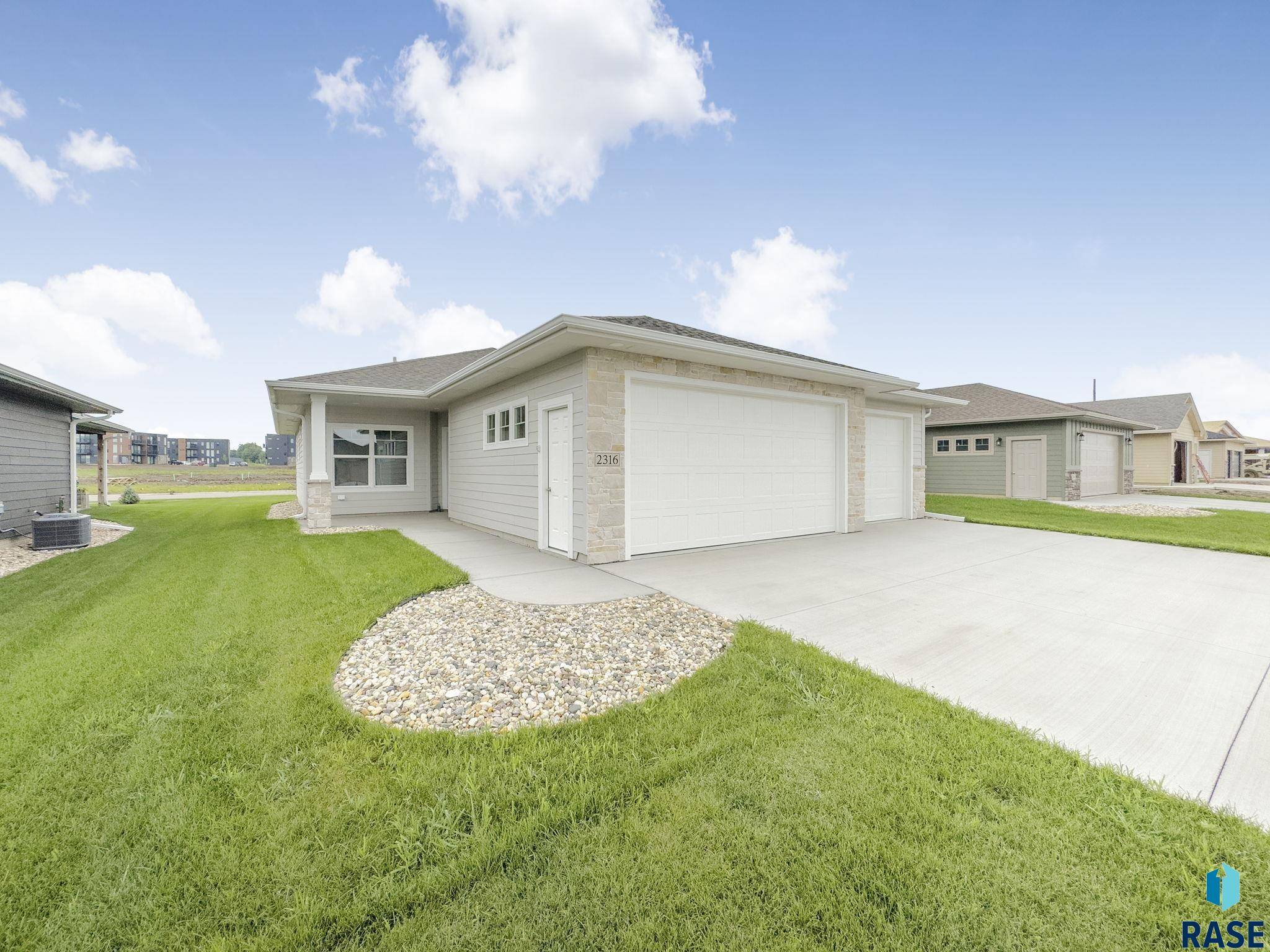 Brandon, SD 57005,2316 E Tinley St