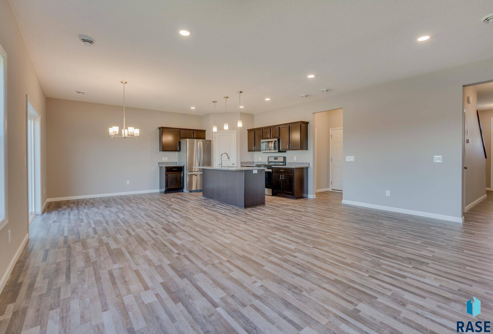 Sioux Falls, SD 57107,6409 W Valentine St