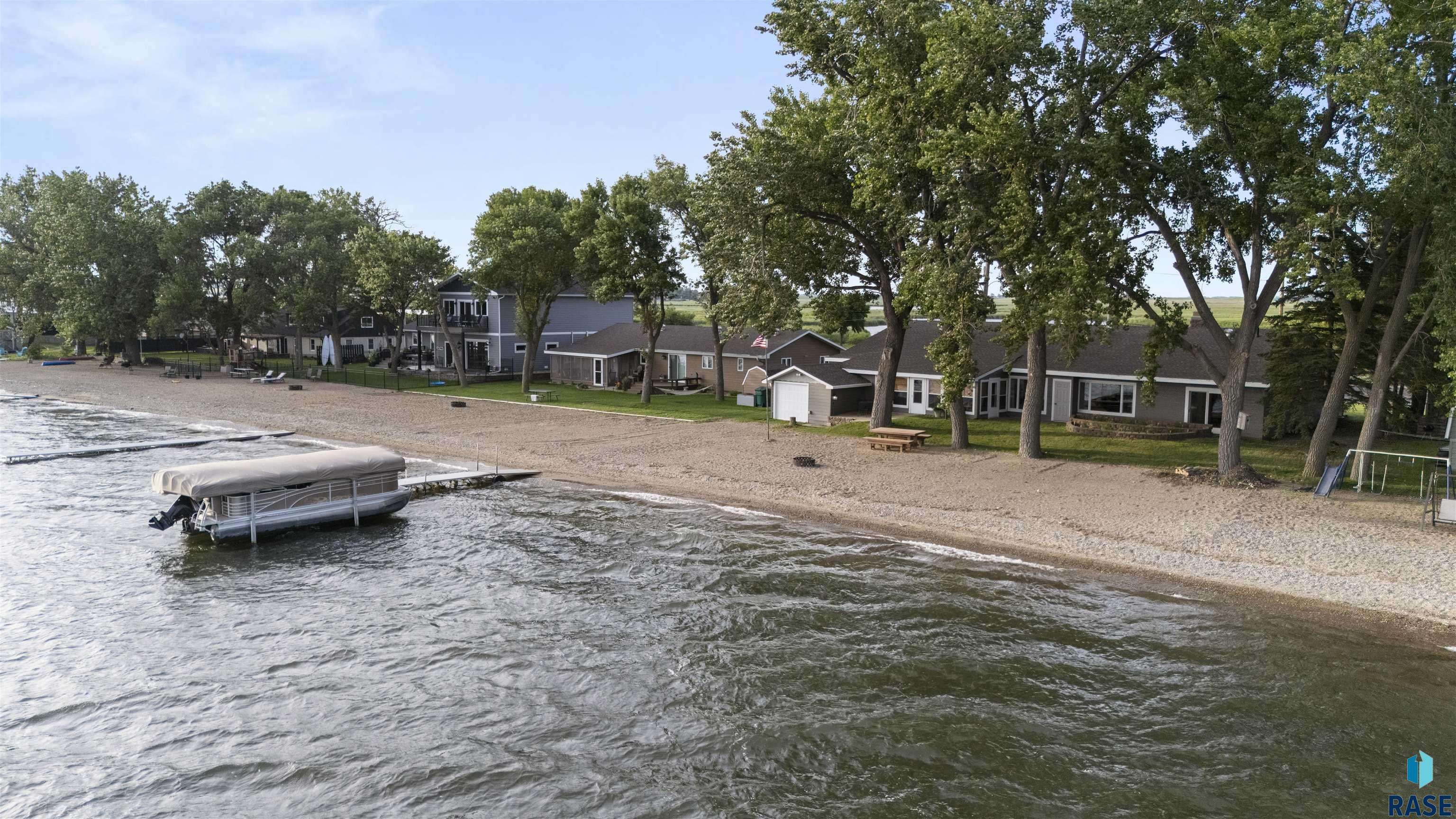 Watertown, SD 57201,186 N Lake Dr