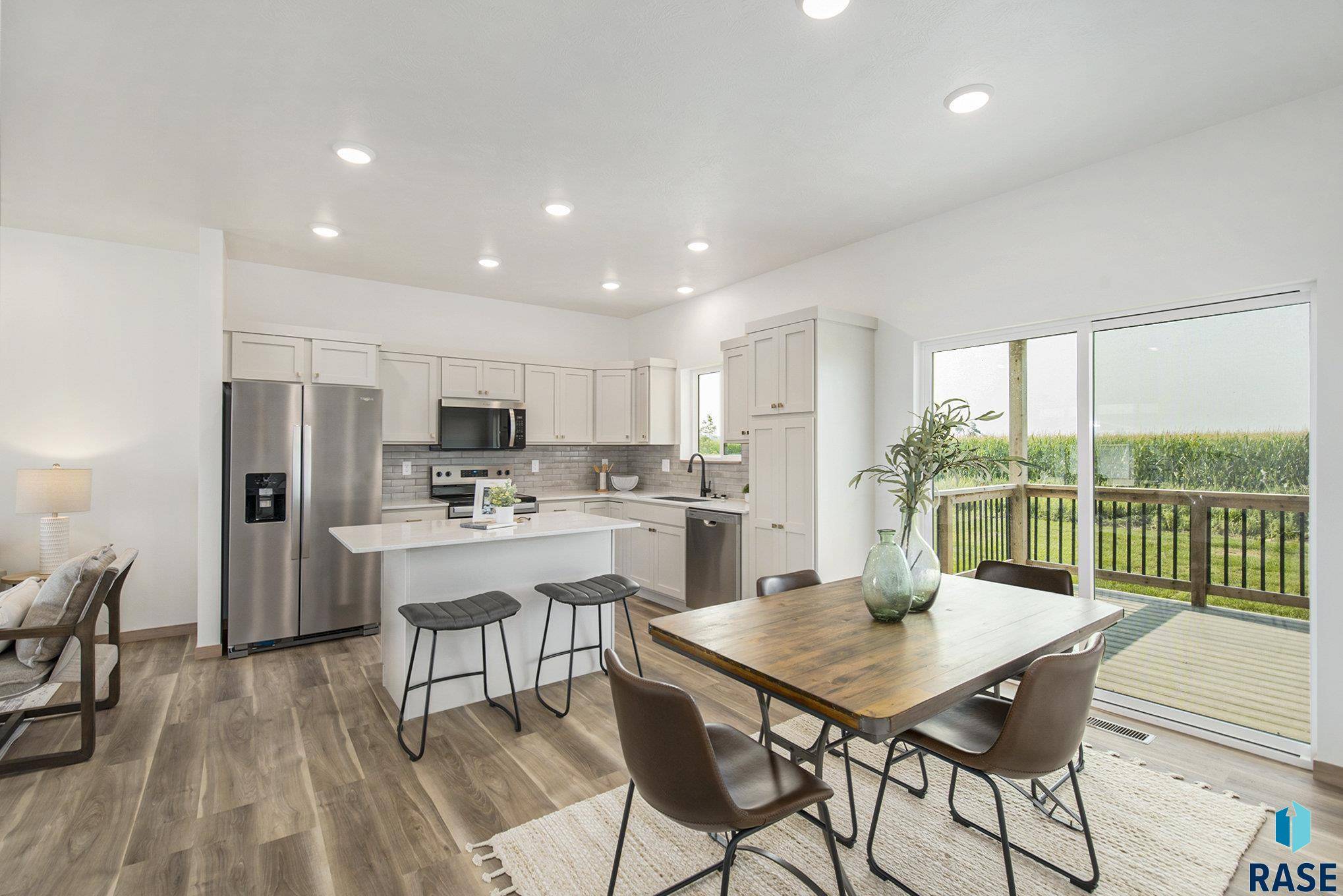 Sioux Falls, SD 57106,9105 W Counsel St