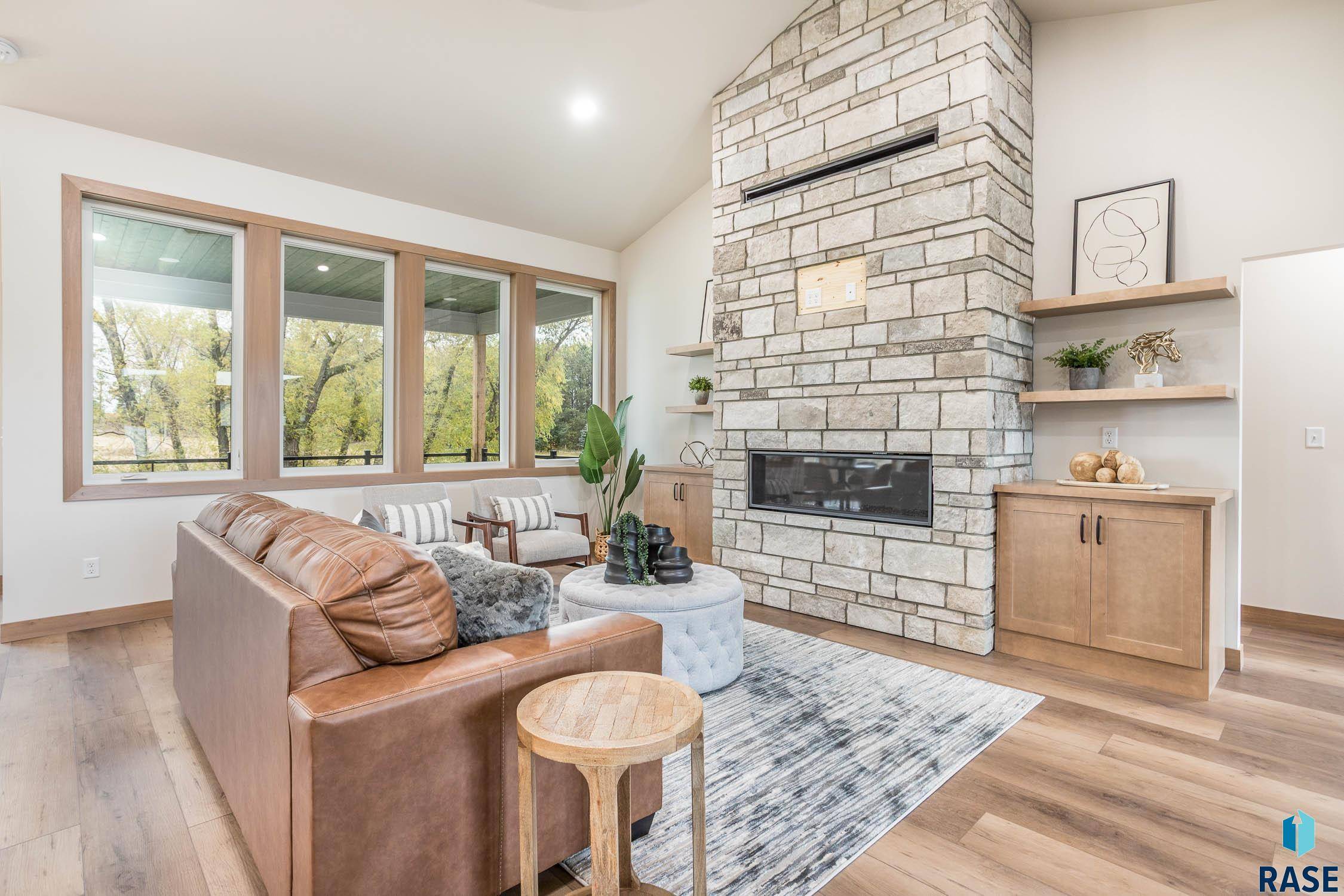 Sioux Falls, SD 57110,1100 N Scots Pine Dr