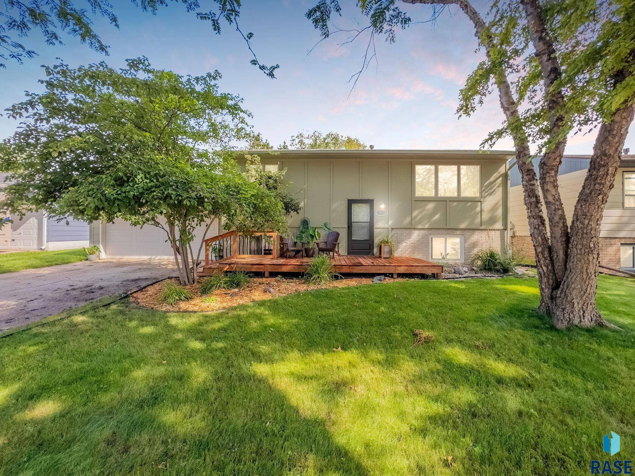 Sioux Falls, SD 57106,5608 W Bluestem St