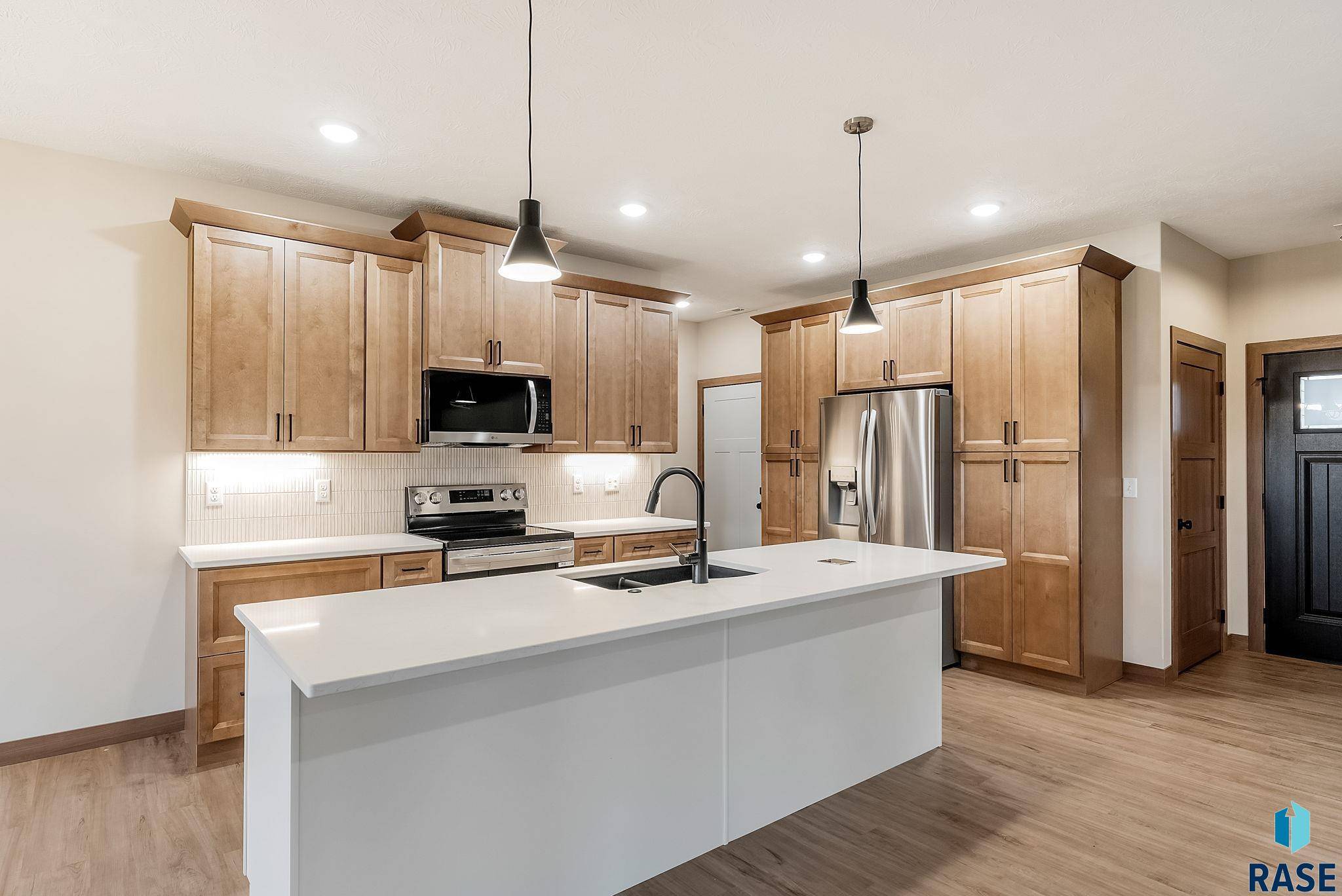 Sioux Falls, SD 57107,5406 W Colonial Ct