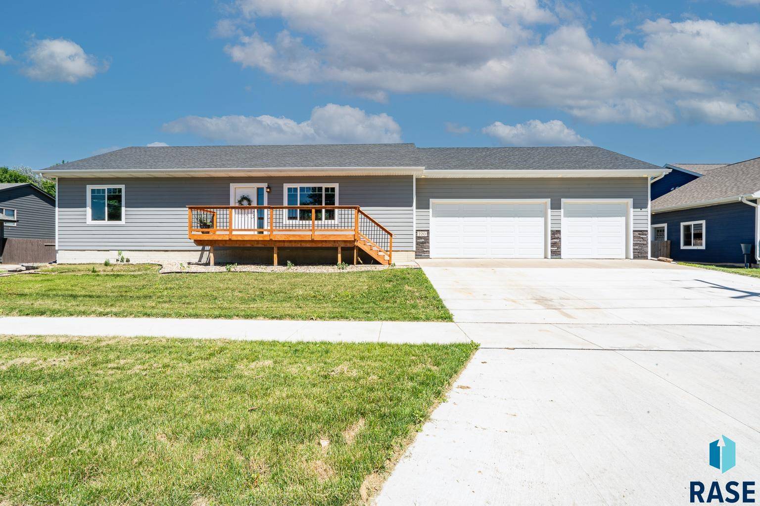 Lennox, SD 57039,220 N Elm St