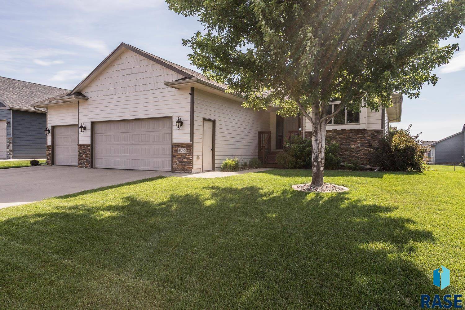 Sioux Falls, SD 57108,5300 S Westwind Ave