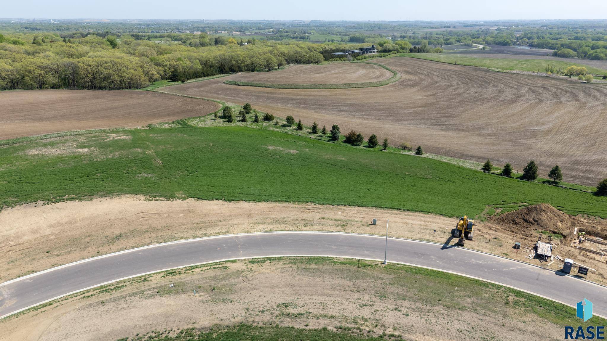 Sioux Falls, SD 57110,8816 E Buckthorn Trl