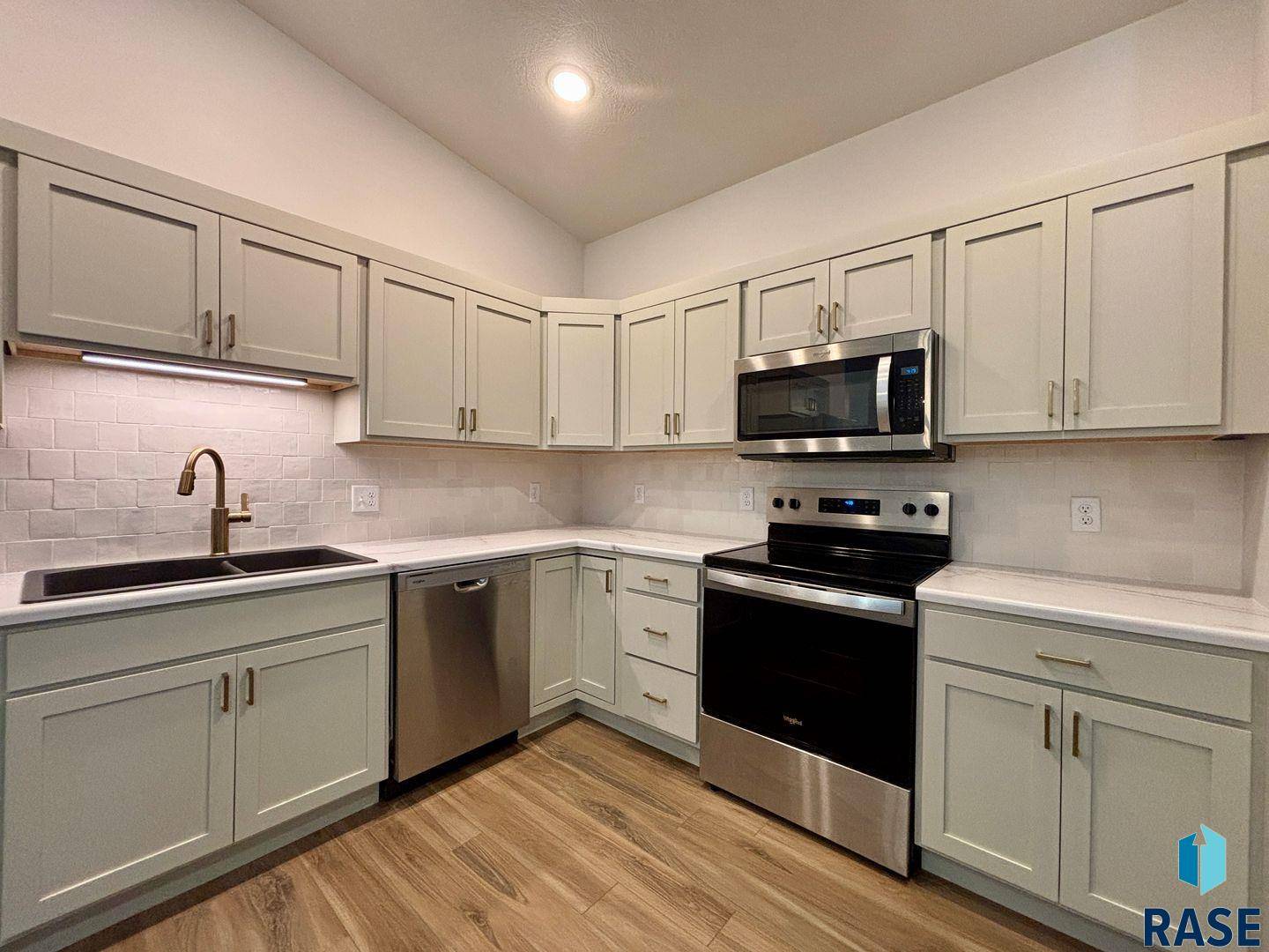 Sioux Falls, SD 57108,2403 Cama St