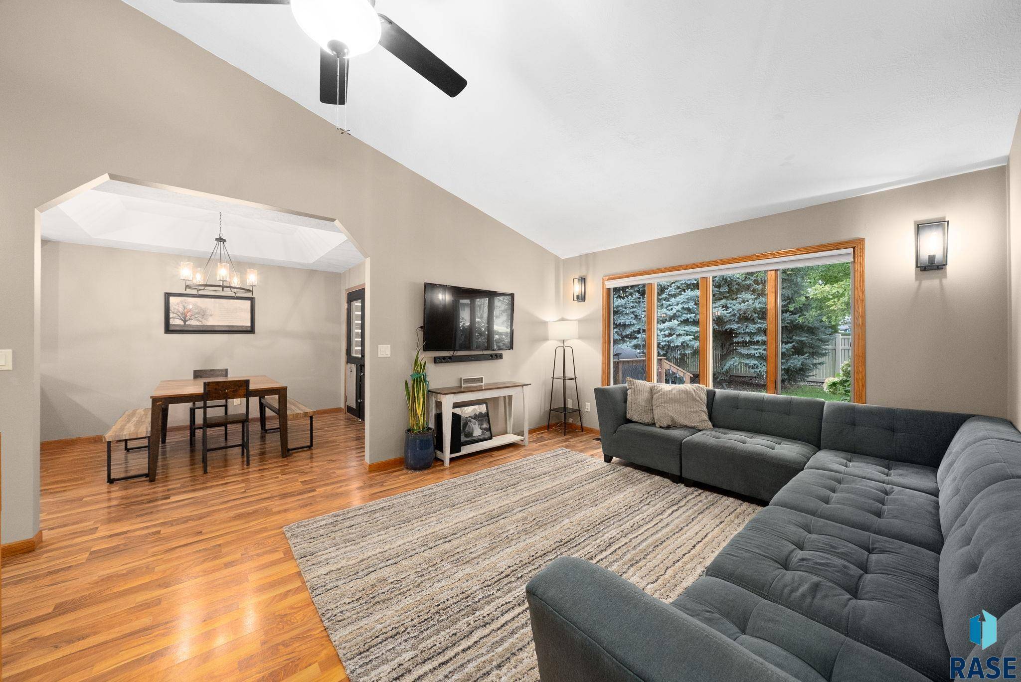 Sioux Falls, SD 57110,4916 E 3rd St