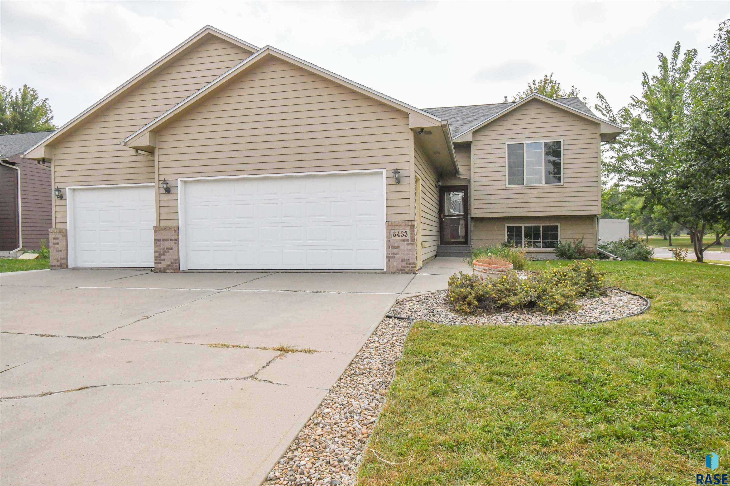 Sioux Falls, SD 57106,6433 W 56th St