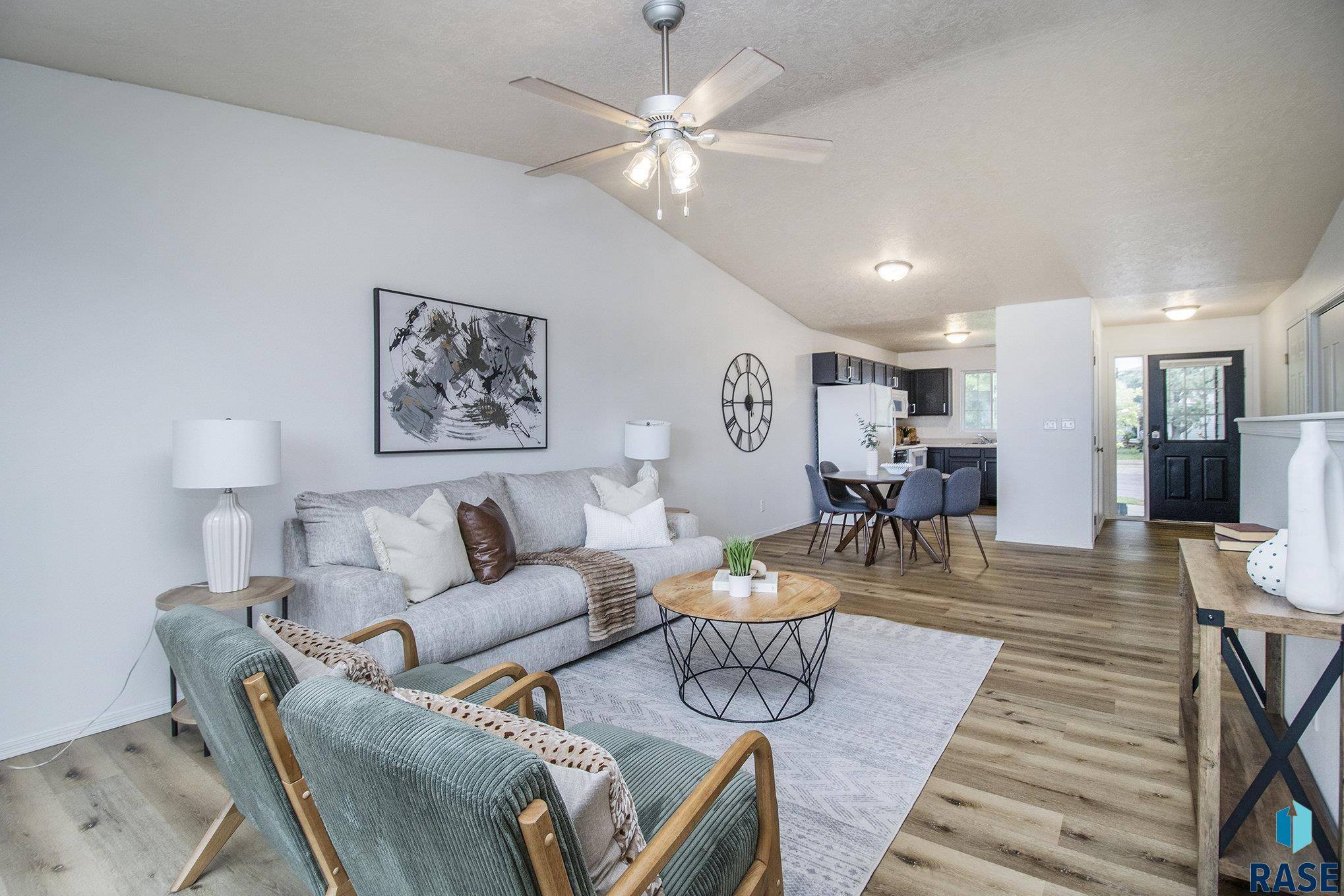 Sioux Falls, SD 57103,3078 E Bragstad Dr