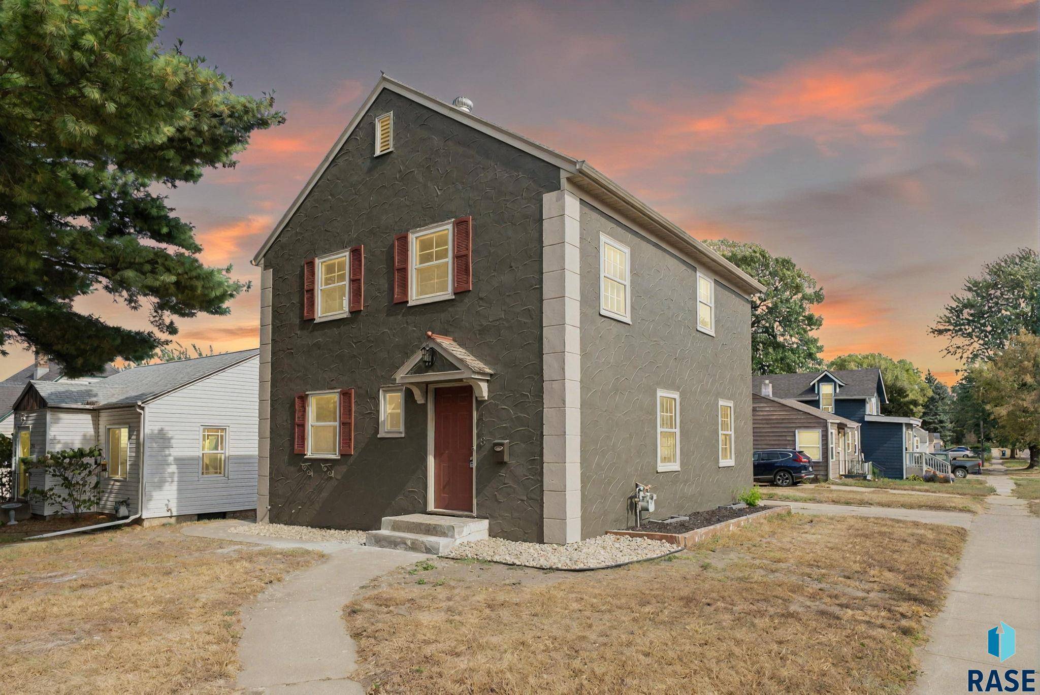 Sioux Falls, SD 57104,418 S West Ave