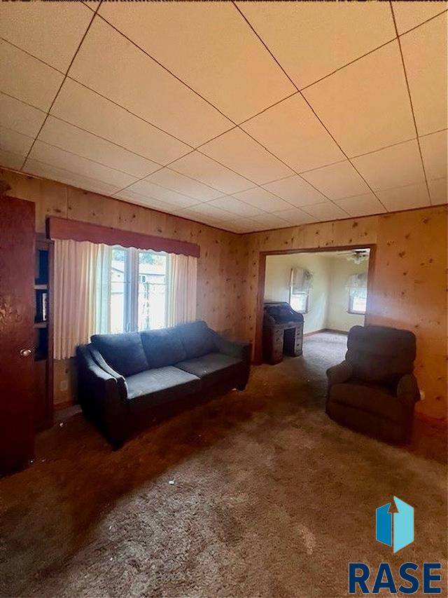 Sioux Falls, SD 57104,1221 N Garfield Ave