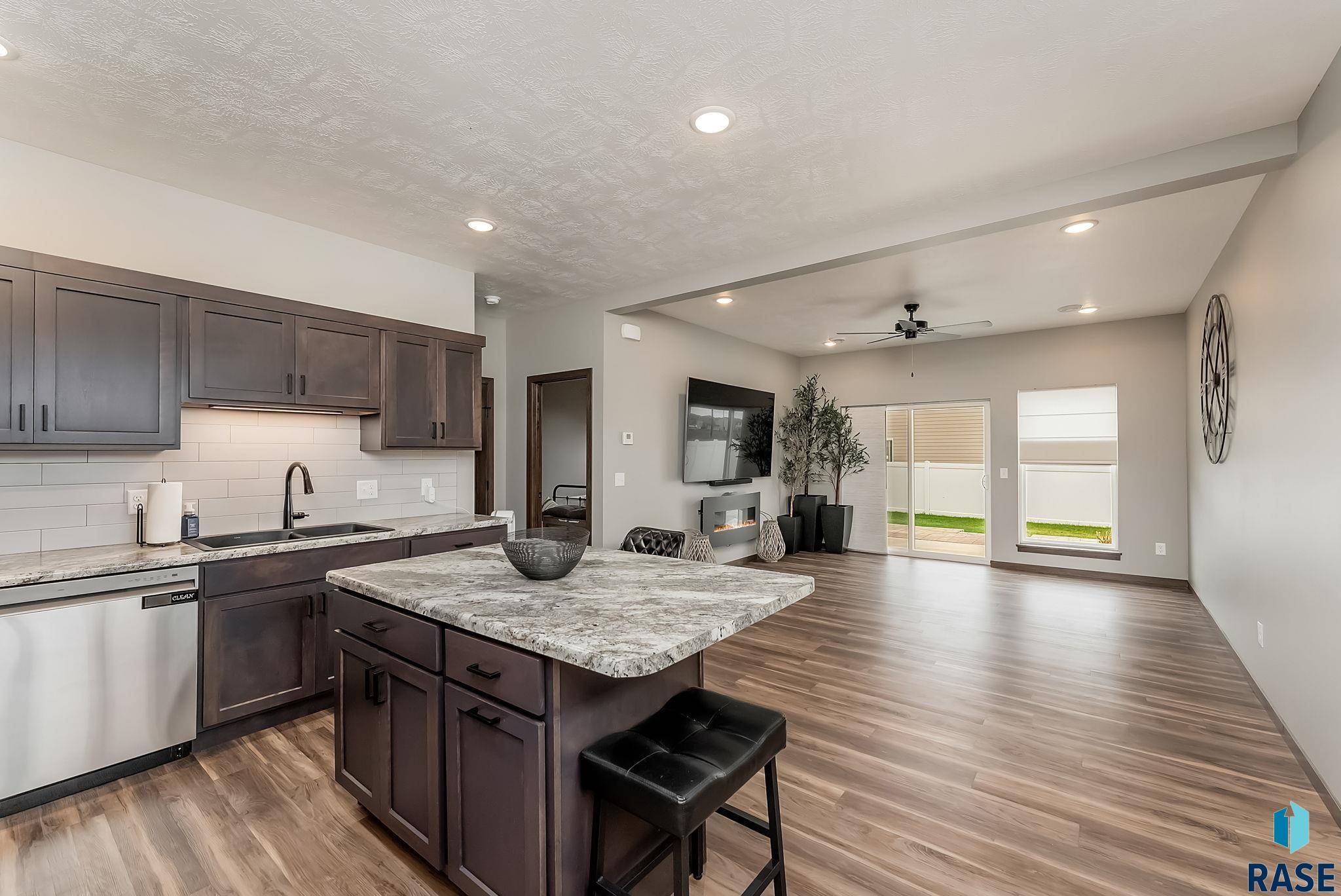 Sioux Falls, SD 57106,3401 S Chalice Pl