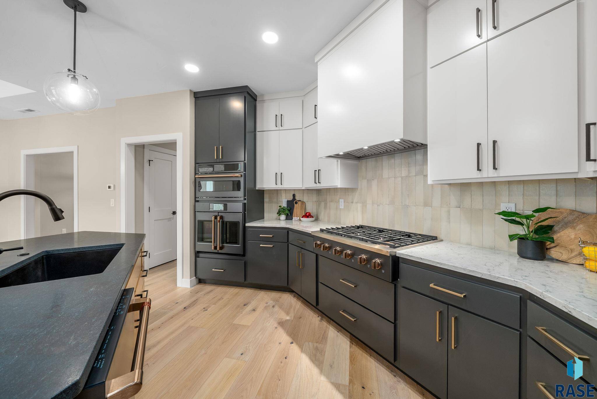 Sioux Falls, SD 57110,5812 E Rush St