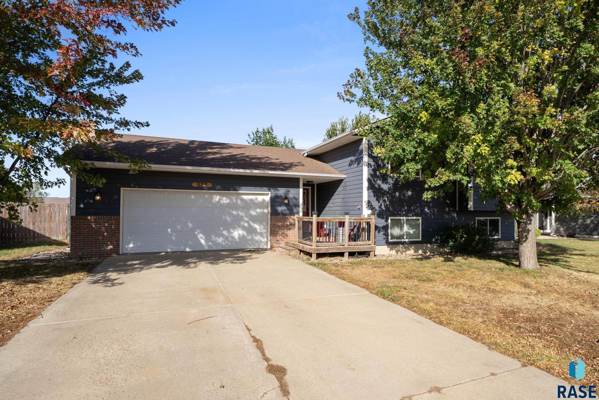 Tea, SD 57064,625 E Jesse Ct