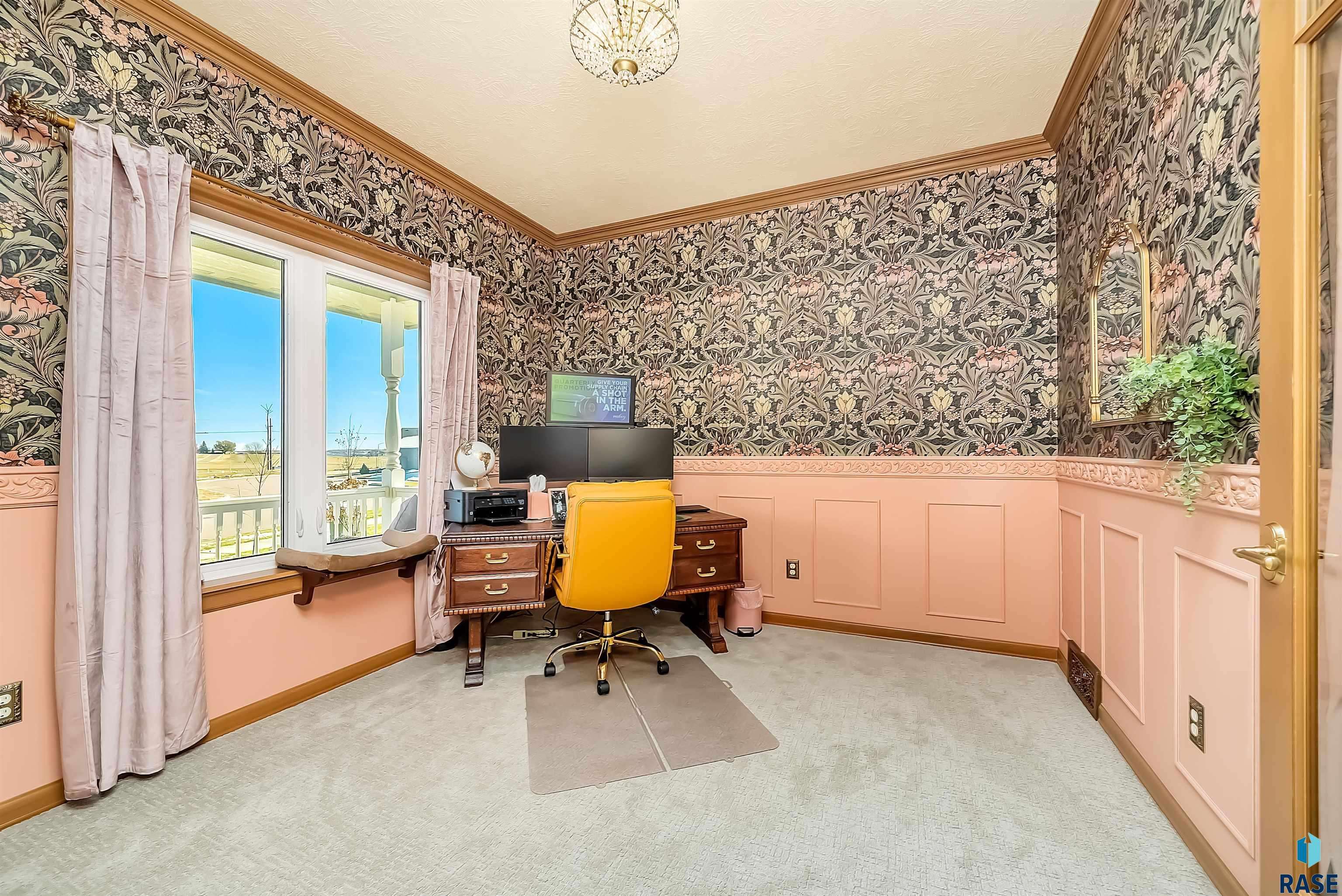 Sioux Falls, SD 57110,821 N Sylvan Dr