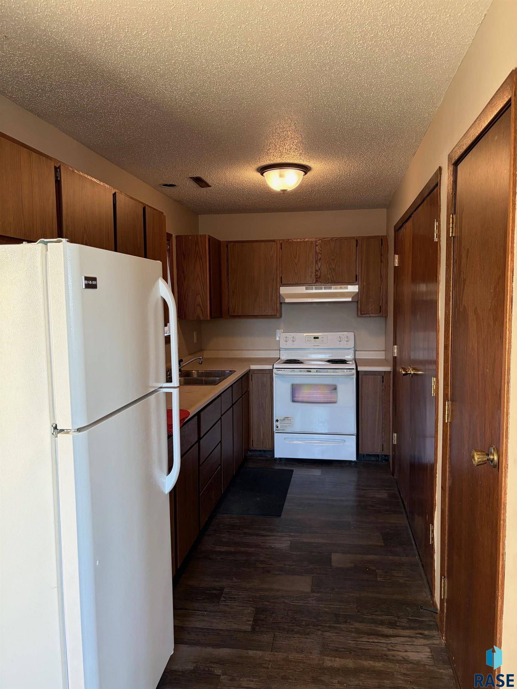 Sioux Falls, SD 57104,900 N Kiwanis Ave