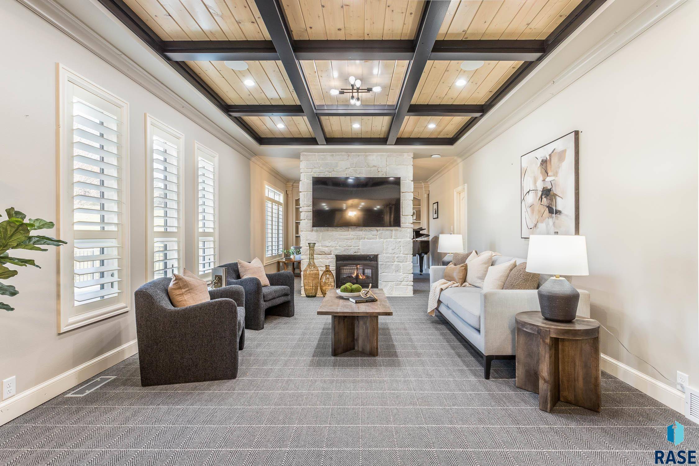 Sioux Falls, SD 57108,2508 W Sleigh Creek Cir