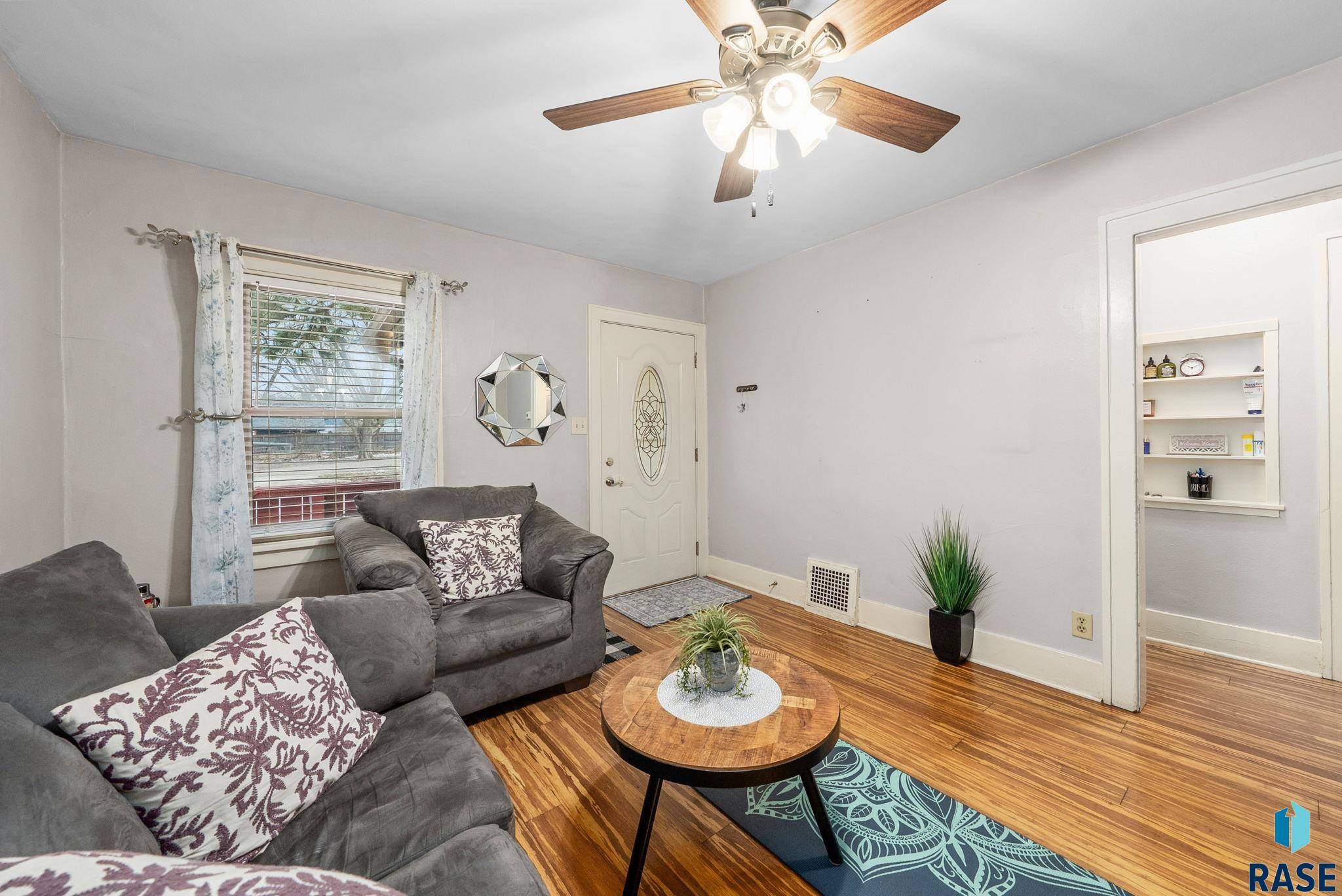 Sioux Falls, SD 57103,405 N Van Eps Ave