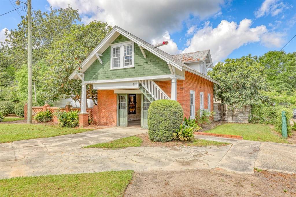 Moultrie, GA 31776,902 2nd St Se