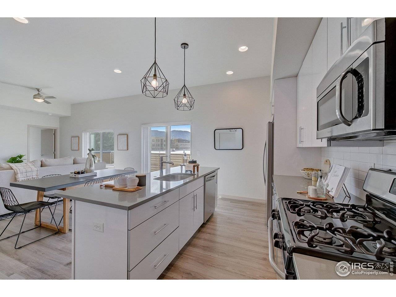 Boulder, CO 80301,2445 Junction #302