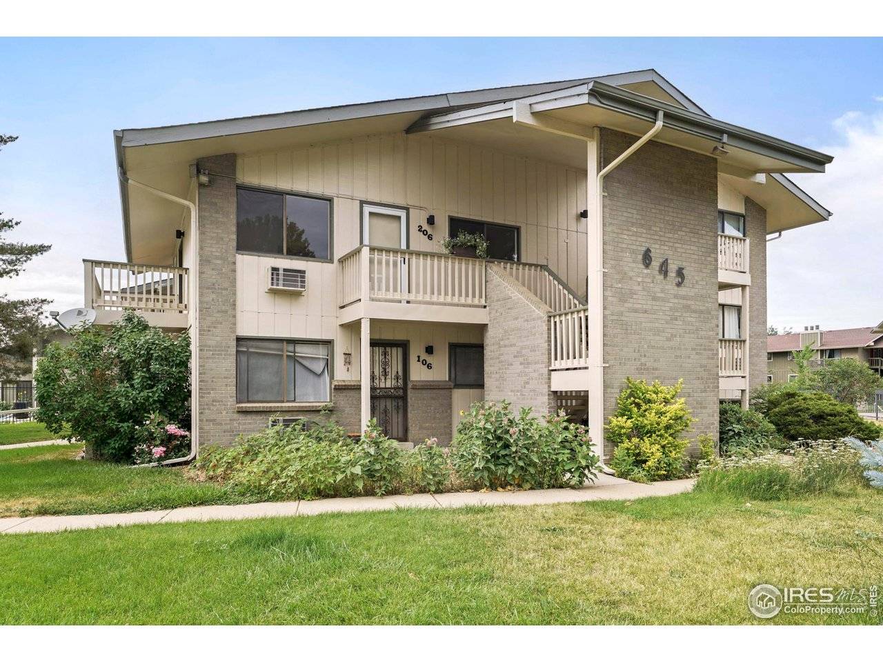 Boulder, CO 80303,645 Manhattan #206