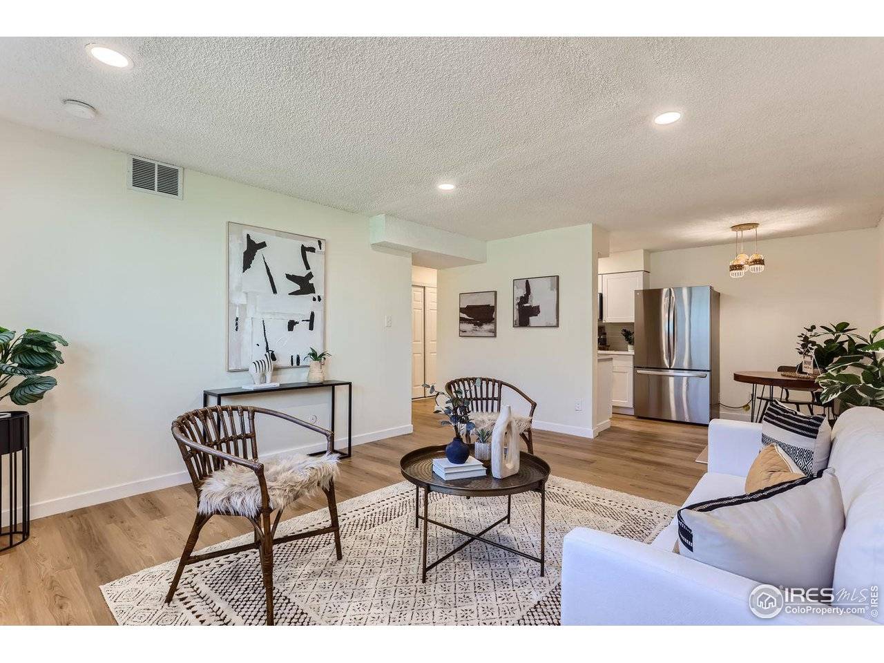 Denver, CO 80237,7615 E Quincy #102