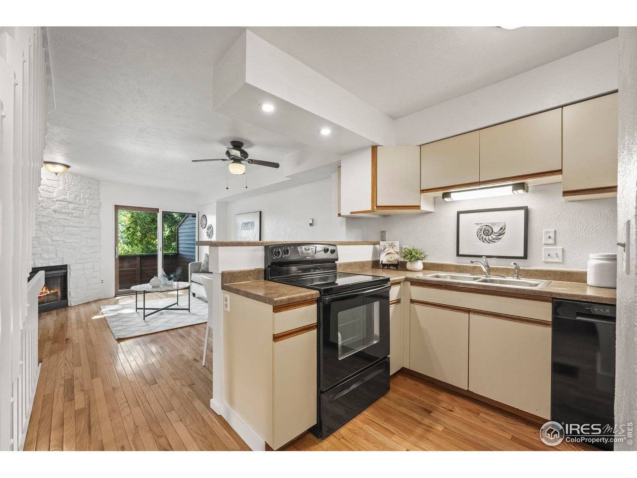 Lafayette, CO 80026,728 Julian