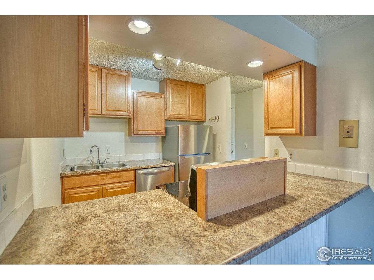 Boulder, CO 80304,2707 Valmont #304