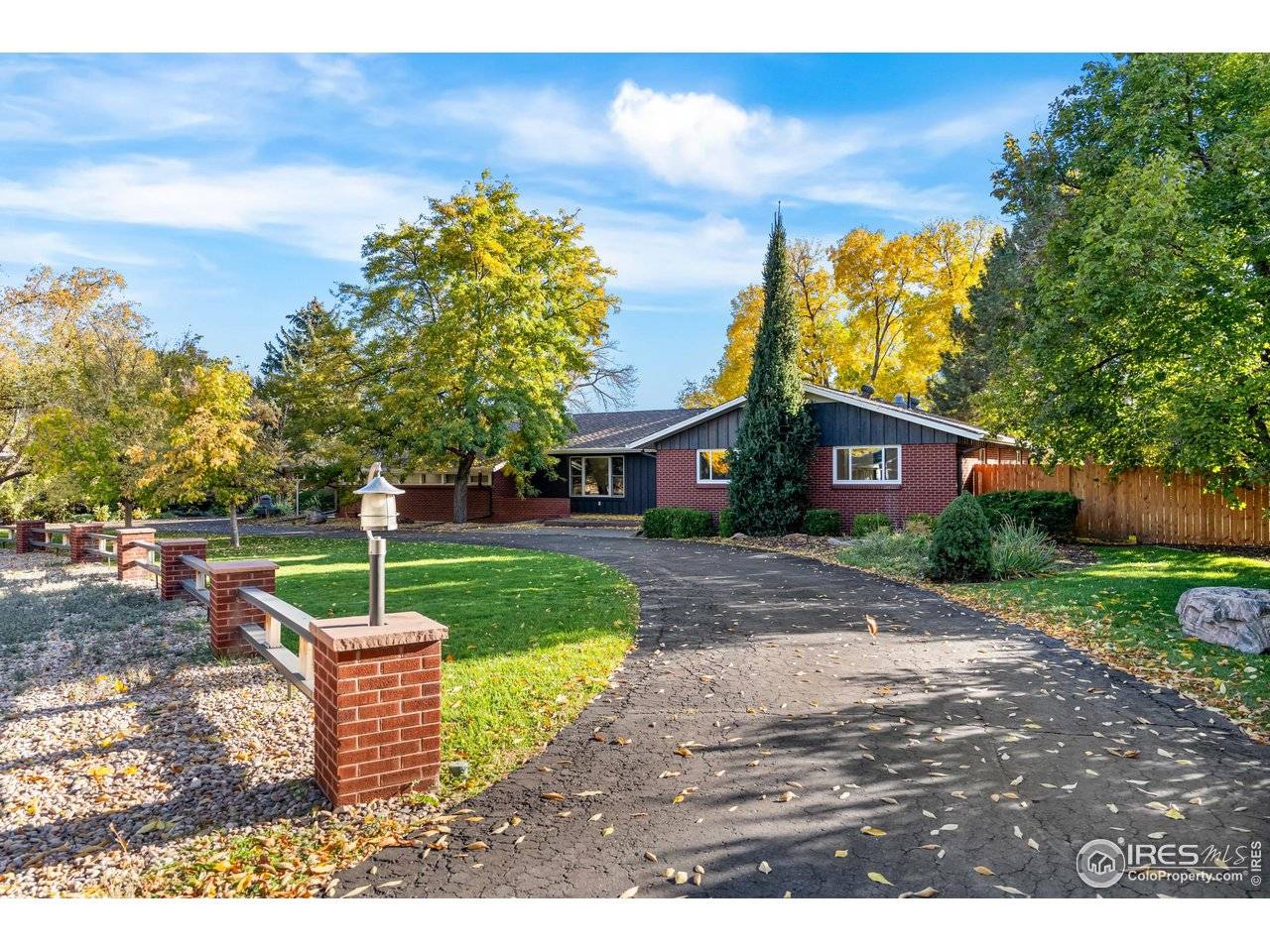 Littleton, CO 80123,7382 W Stanford