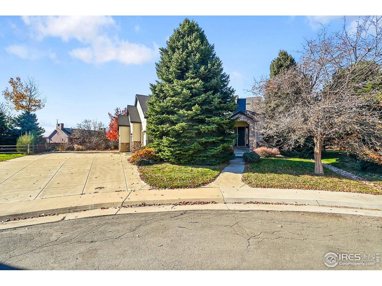 Lafayette, CO 80026,2554 Dutch