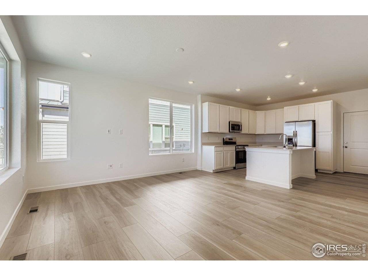 Thornton, CO 80602,6689 N Parterre #1