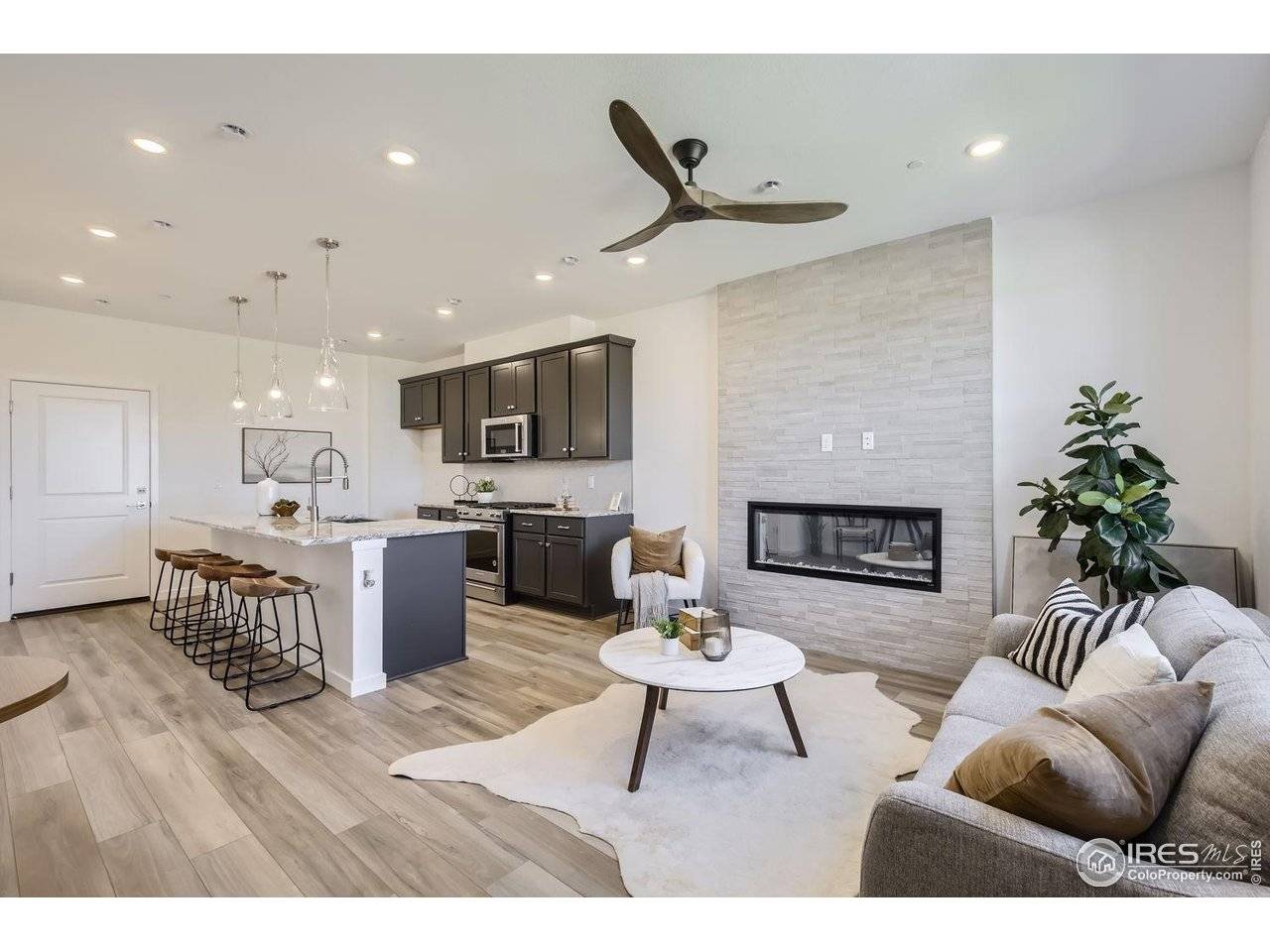 Longmont, CO 80503,2785 Bear Springs