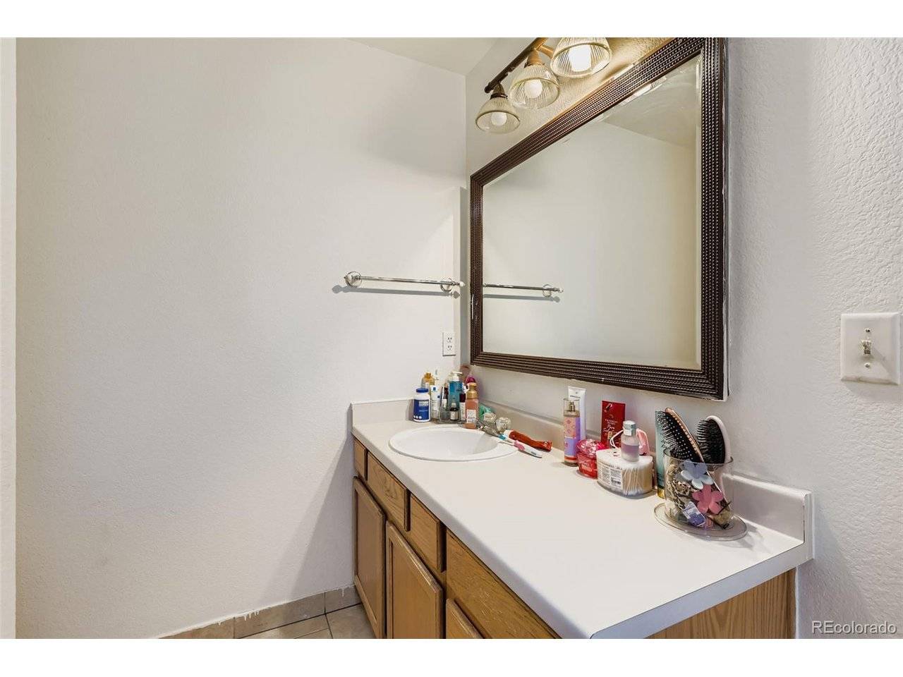 Denver, CO 80239,5044 Sable