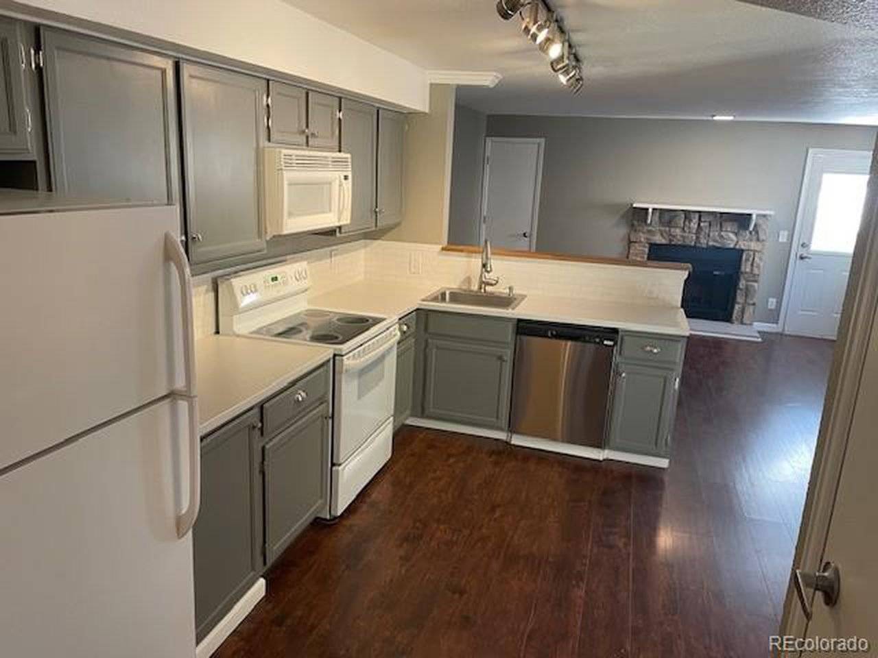 Aurora, CO 80012,980 S Dawson #11