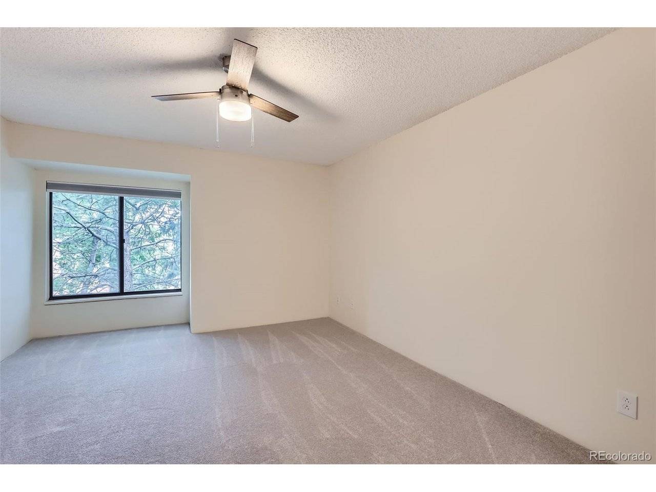 Lakewood, CO 80228,222 Wright #302