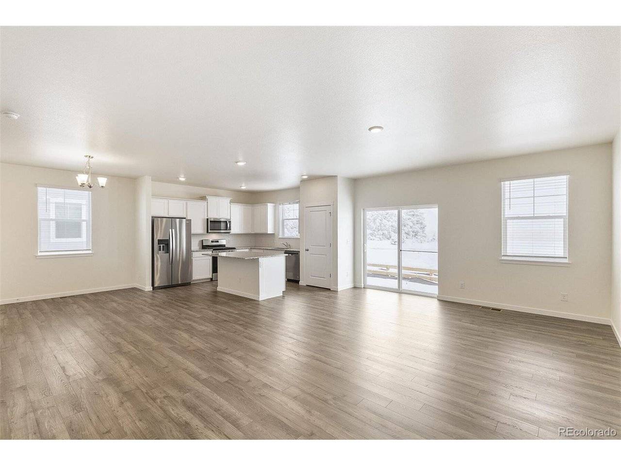 Severance, CO 80550,948 London