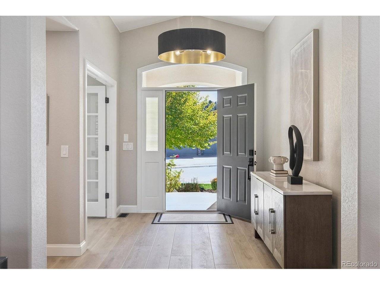 Greenwood Village, CO 80111,17 Canon