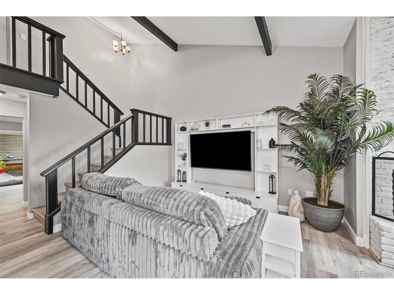 Littleton, CO 80125,6958 Buckskin