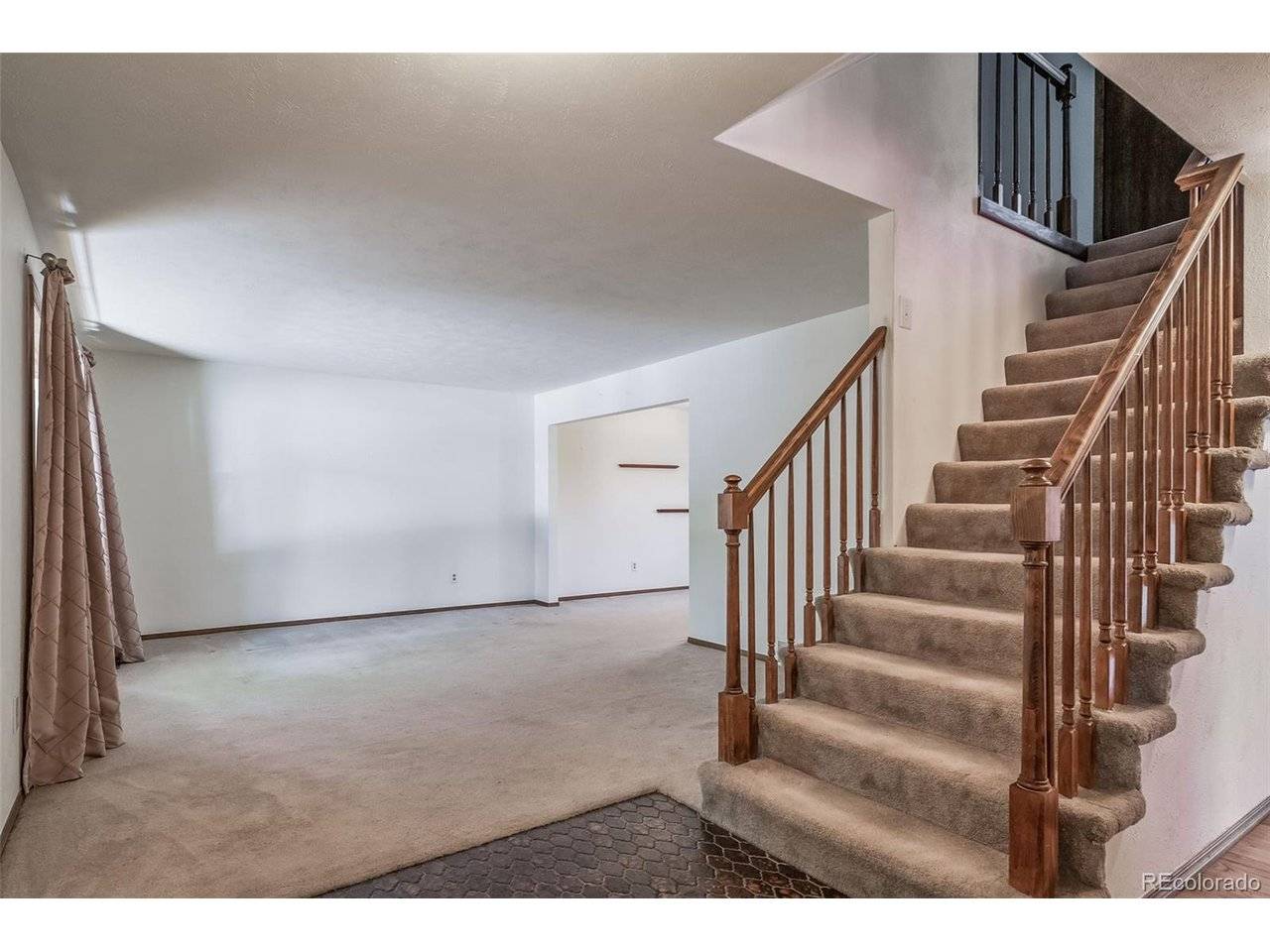 Littleton, CO 80120,2433 W Houstoun Waring