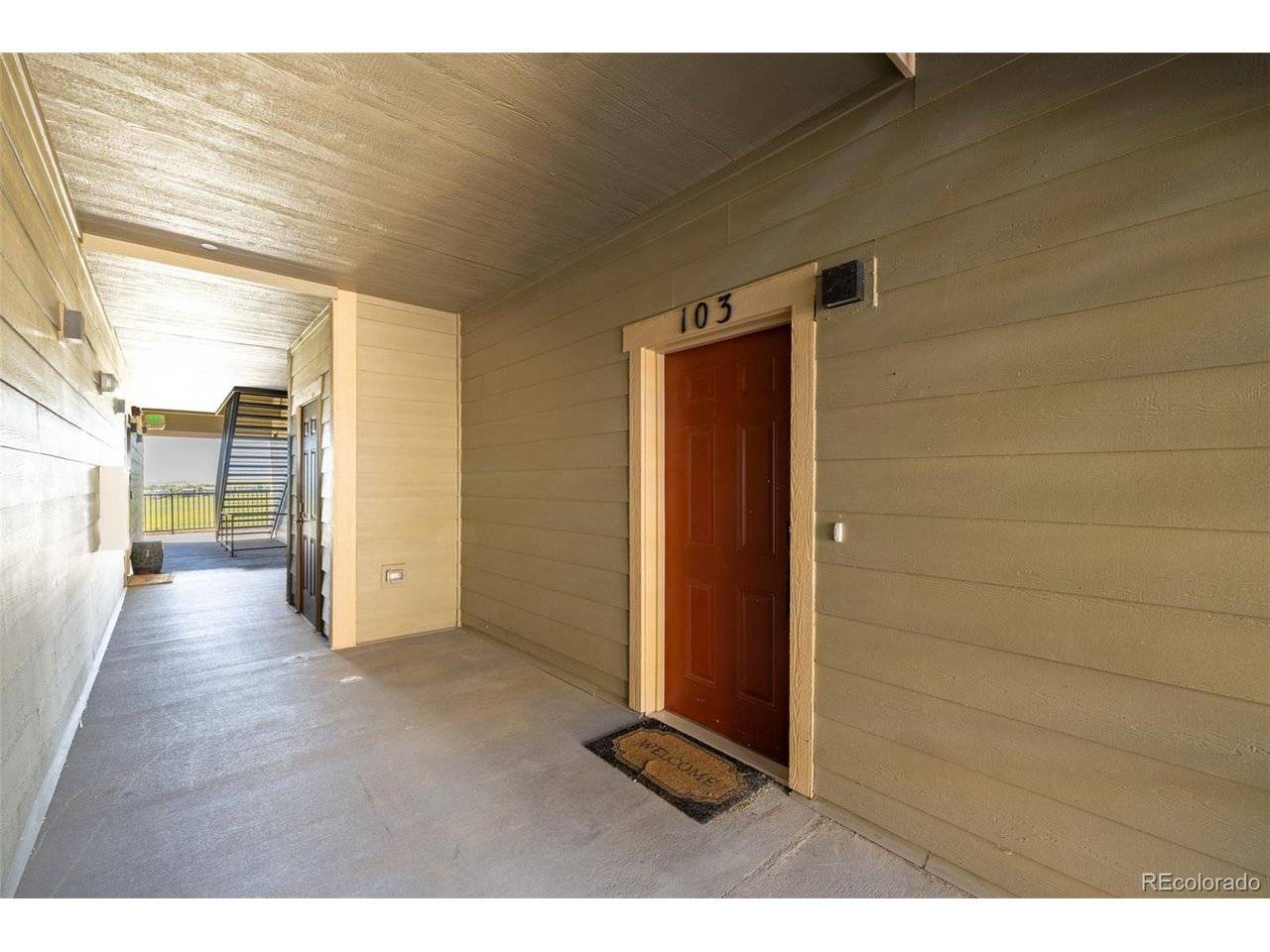 Littleton, CO 80127,9992 W Victoria #103